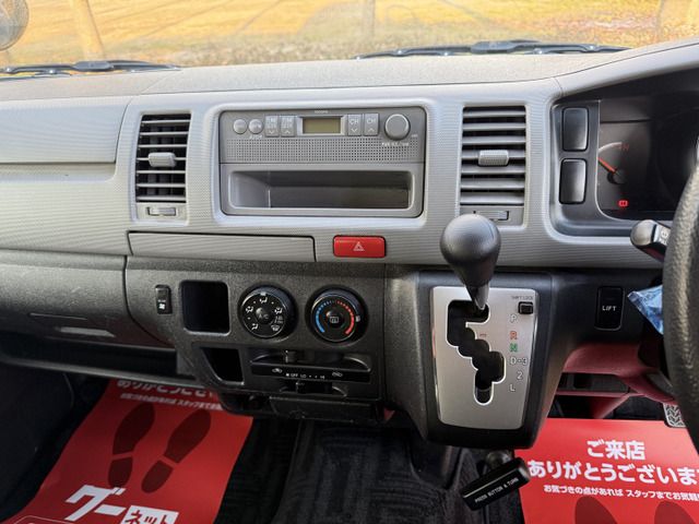 TOYOTA HIACE van 4WD 2012