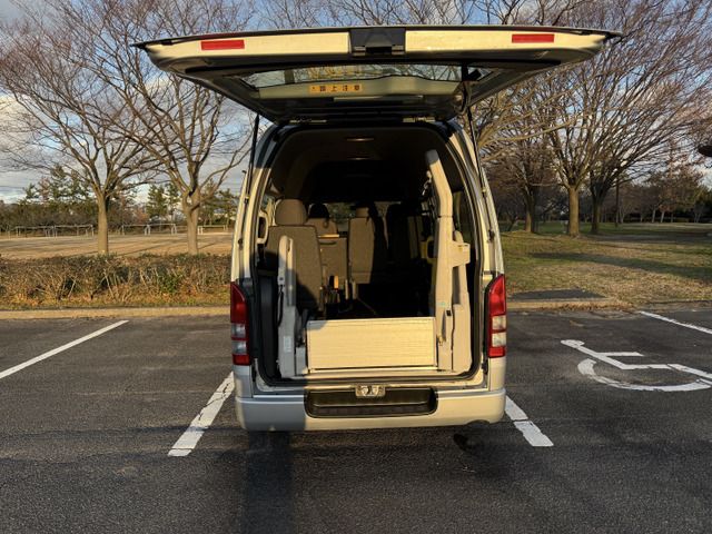 TOYOTA HIACE van 4WD 2012