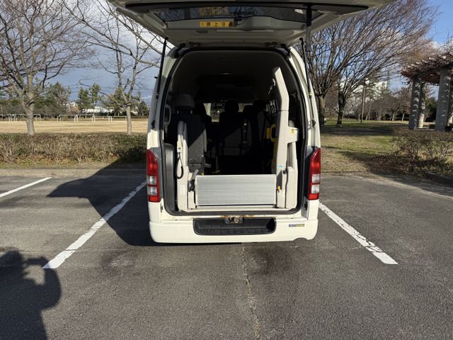 TOYOTA HIACE van 4WD 2013