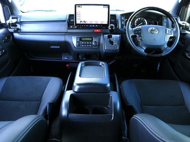 TOYOTA HIACE van 2WD 2022