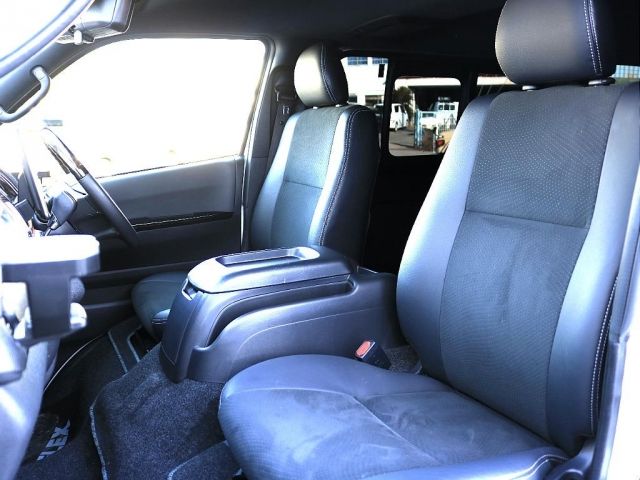 TOYOTA HIACE van 2WD 2022