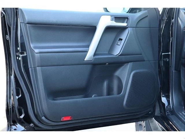 TOYOTA LANDCRUISER PRADO 2022