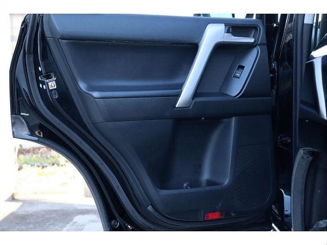 TOYOTA LANDCRUISER PRADO 2022