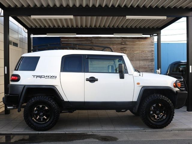 TOYOTA FJ CRUISER 4WD 2012