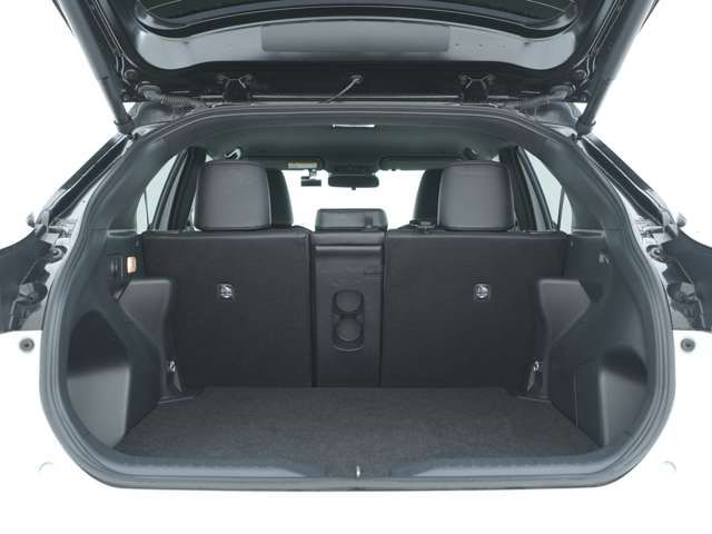 TOYOTA YARIS CROSS 2025