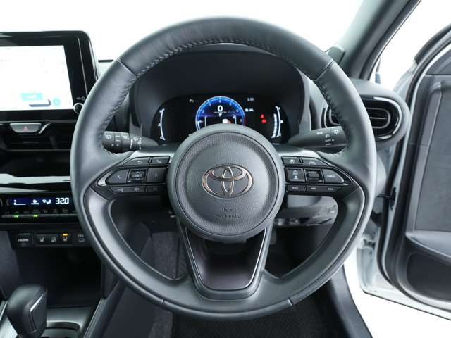 TOYOTA YARIS CROSS 2025