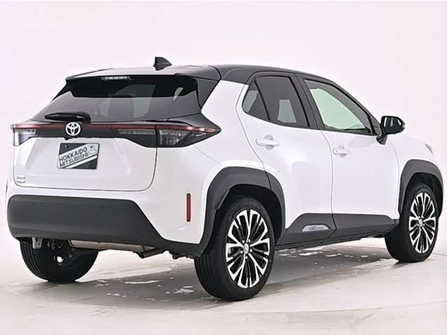 TOYOTA YARIS CROSS 2025