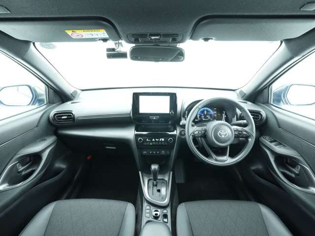 TOYOTA YARIS CROSS 2025