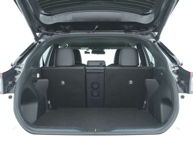 TOYOTA YARIS CROSS 2025