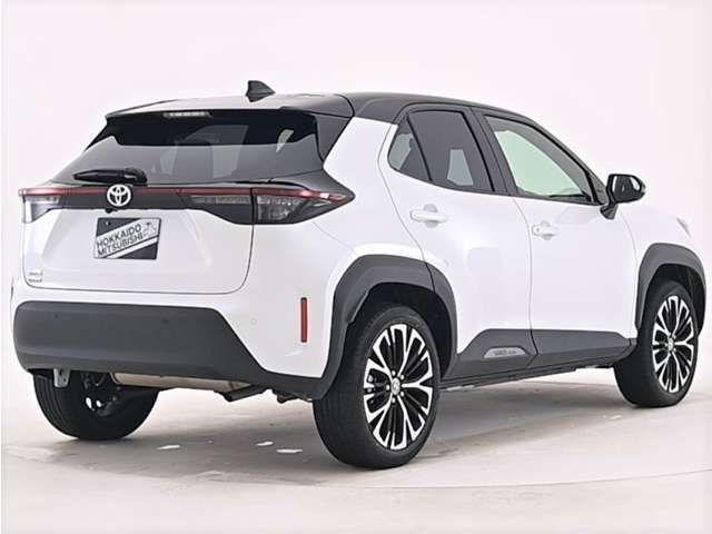 TOYOTA YARIS CROSS 2025