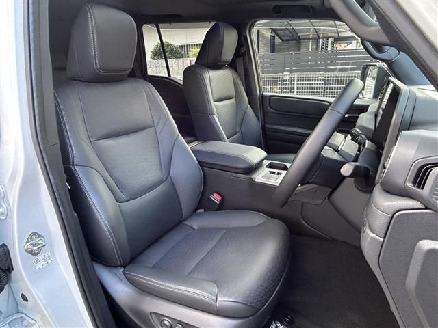 TOYOTA LANDCRUISER 250 2025