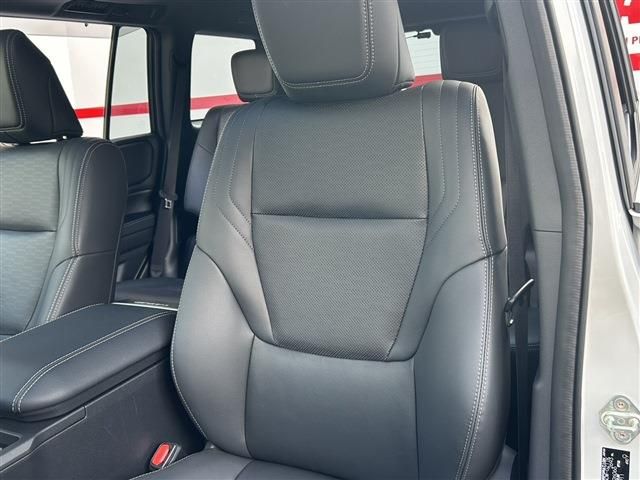 TOYOTA LANDCRUISER 250 2025