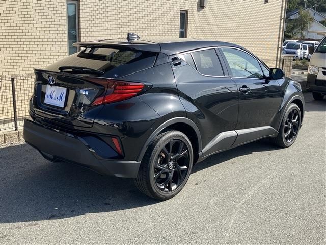 TOYOTA C-HR 2022