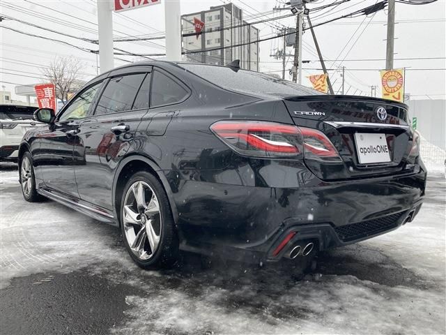 TOYOTA CROWN sedan hybrid 4WD 2018