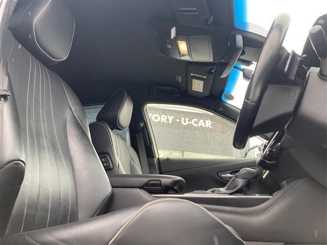 TOYOTA CROWN sedan hybrid 4WD 2018