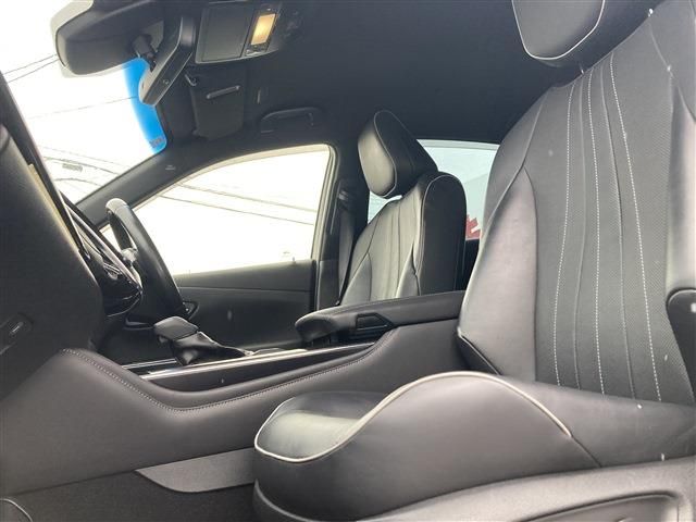 TOYOTA CROWN sedan hybrid 4WD 2018