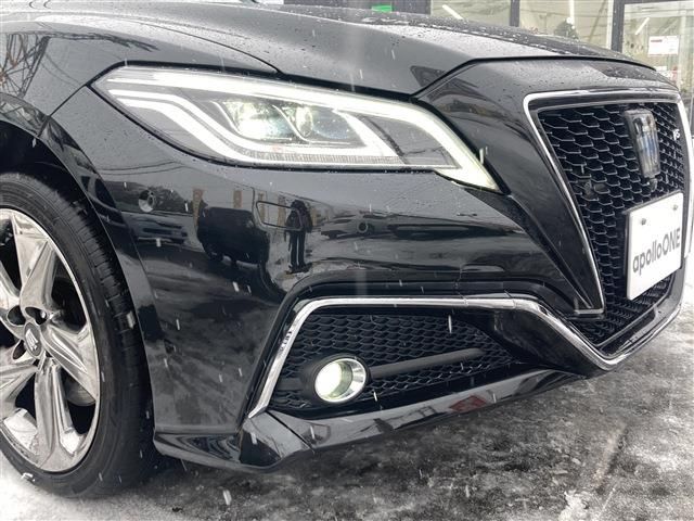 TOYOTA CROWN sedan hybrid 4WD 2018