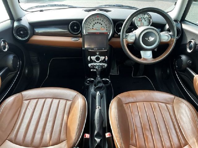 BMW BMW MINI COOPER 2010