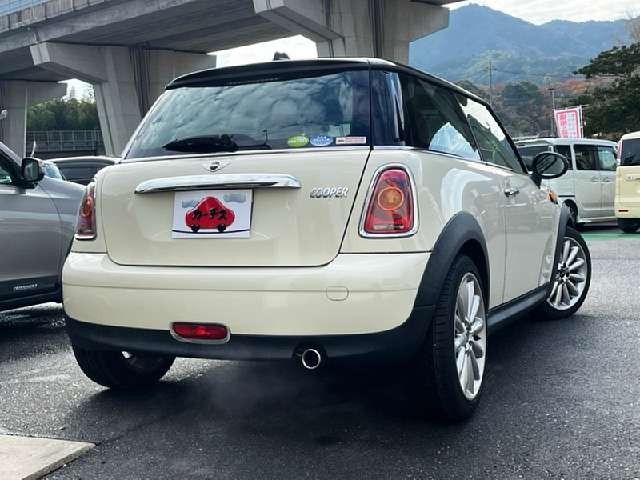 BMW BMW MINI COOPER 2010