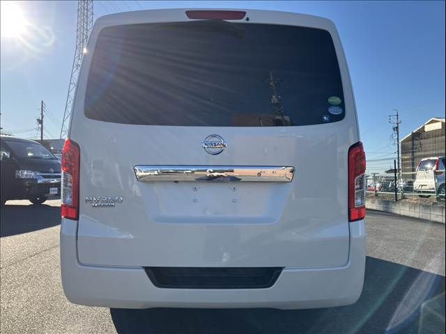 NISSAN NV350 CARAVAN 2018