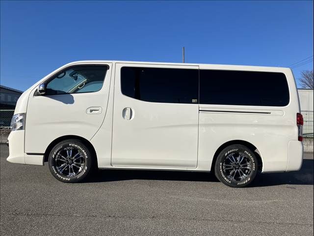 NISSAN NV350 CARAVAN 2018