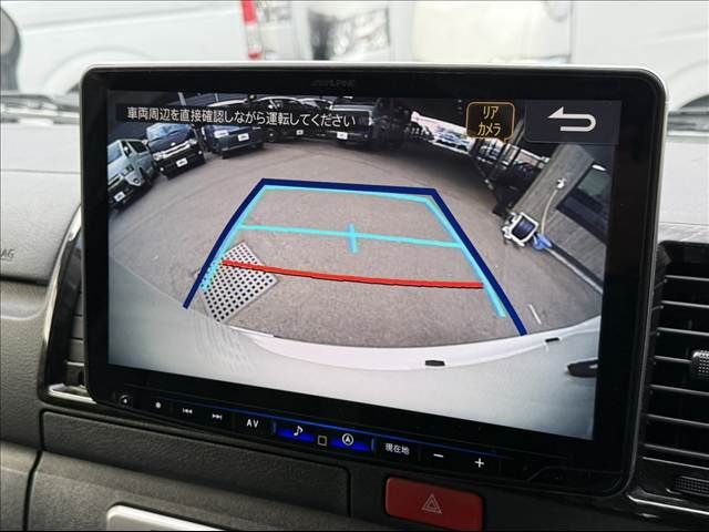 TOYOTA HIACE van 4WD 2022