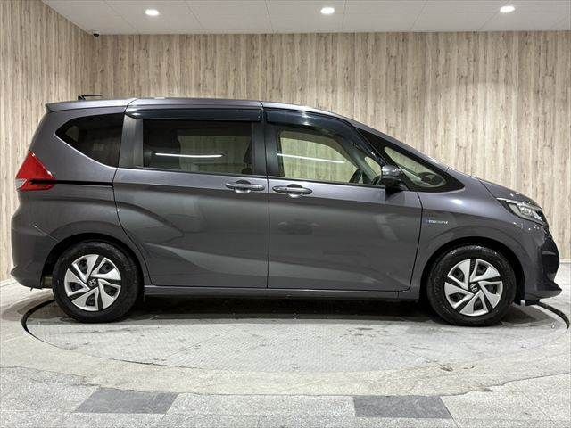 HONDA FREED HYBRID 2017