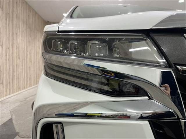TOYOTA ALPHARD hybrid 4WD 2018
