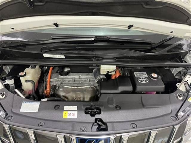 TOYOTA ALPHARD hybrid 4WD 2018