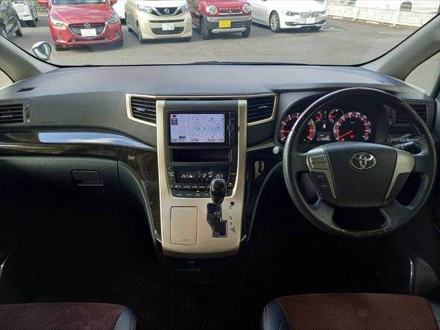 TOYOTA ALPHARD 2014