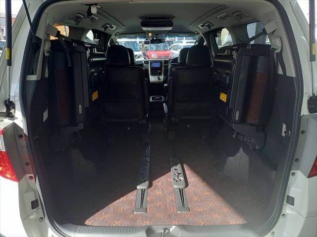 TOYOTA ALPHARD 2014