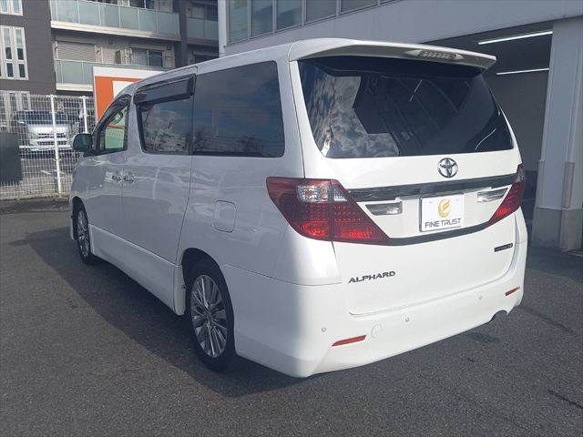 TOYOTA ALPHARD 2014