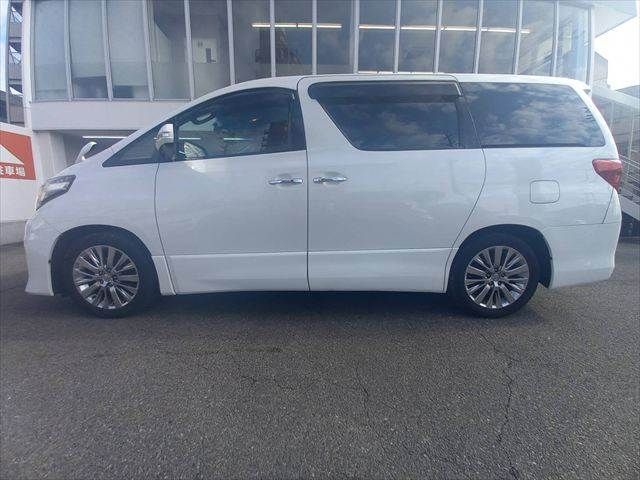 TOYOTA ALPHARD 2014