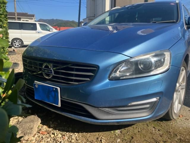 VOLVO VOLVO V60 2014