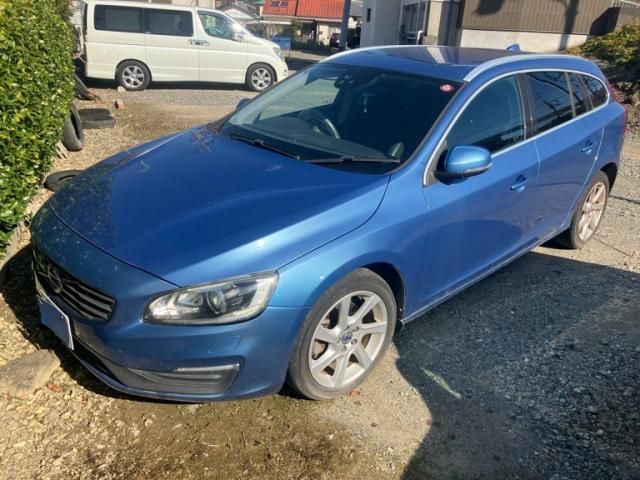 VOLVO VOLVO V60 2014