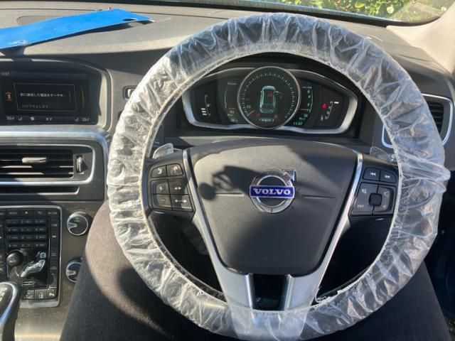 VOLVO VOLVO V60 2014