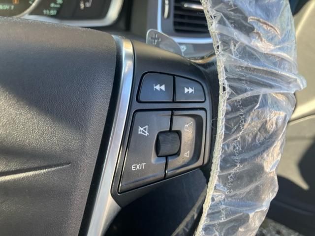 VOLVO VOLVO V60 2014