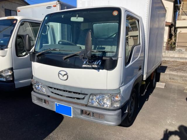 MAZDA TITAN DUSH 2004