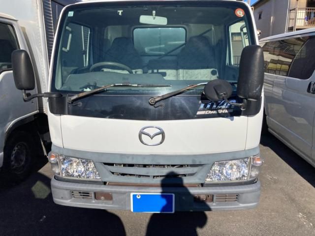 MAZDA TITAN DUSH 2004