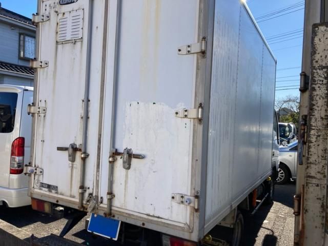 MAZDA TITAN DUSH 2004