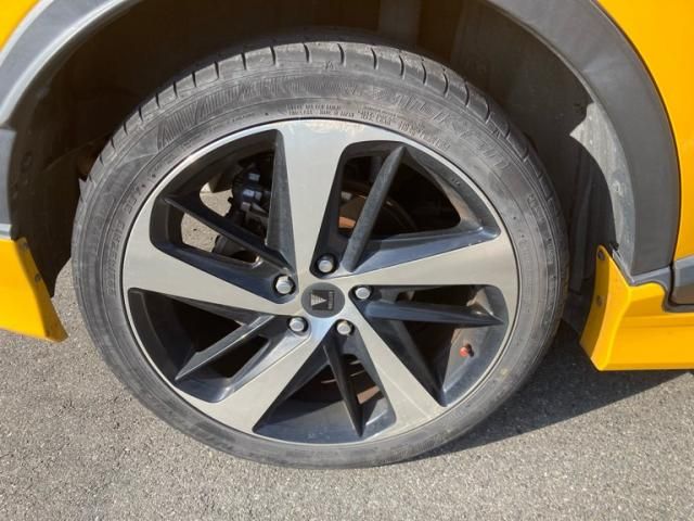 TOYOTA C-HR 4WD 2017