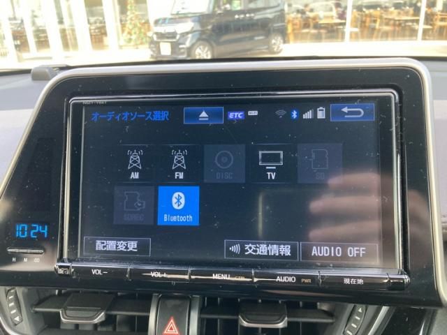 TOYOTA C-HR 4WD 2017