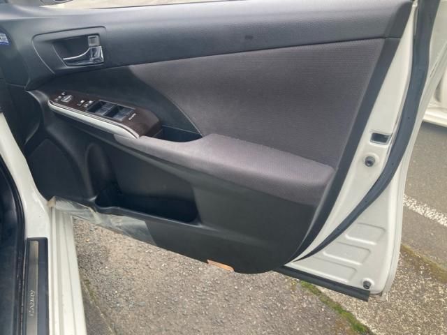 TOYOTA CAMRY HYBRID 2012