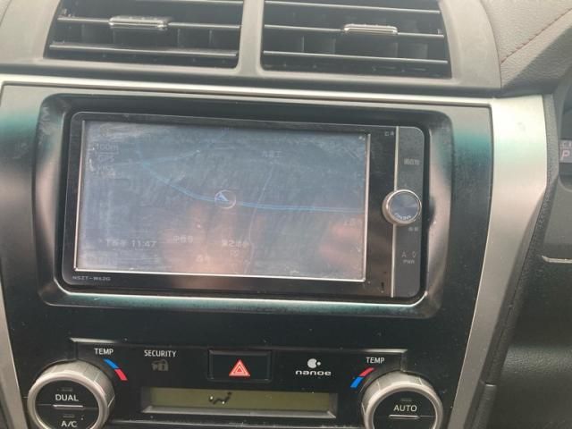 TOYOTA CAMRY HYBRID 2012