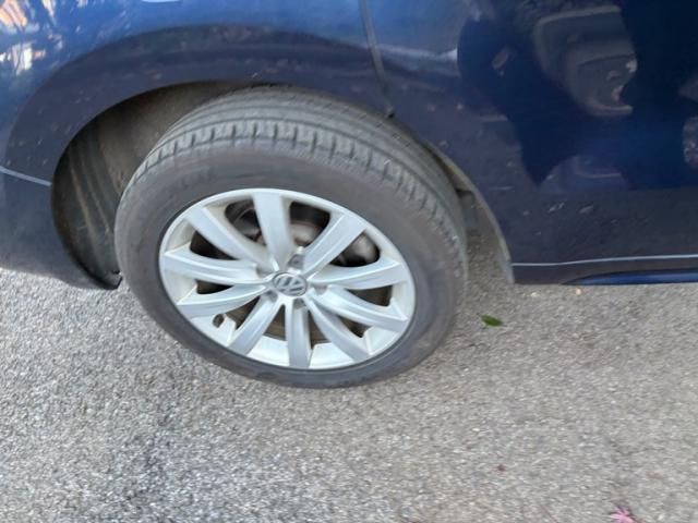 VOLKSWAGEN VOLKSWAGEN SHARAN 2011