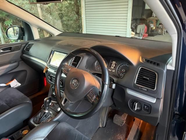 VOLKSWAGEN VOLKSWAGEN SHARAN 2011