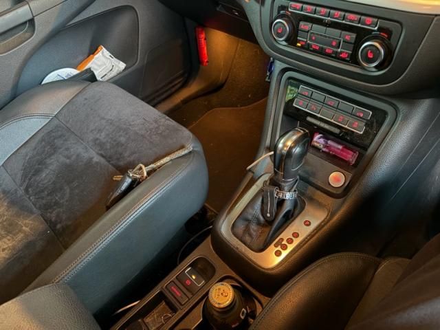 VOLKSWAGEN VOLKSWAGEN SHARAN 2011