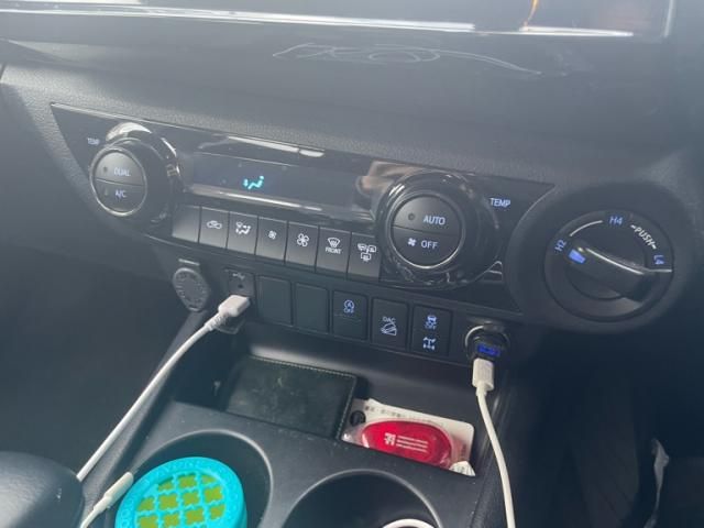 TOYOTA ??????????4D 2023