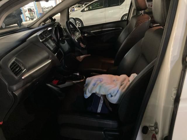 HONDA FIT HYBRID 2016