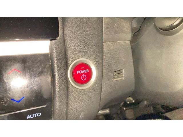 HONDA FIT HYBRID 2016